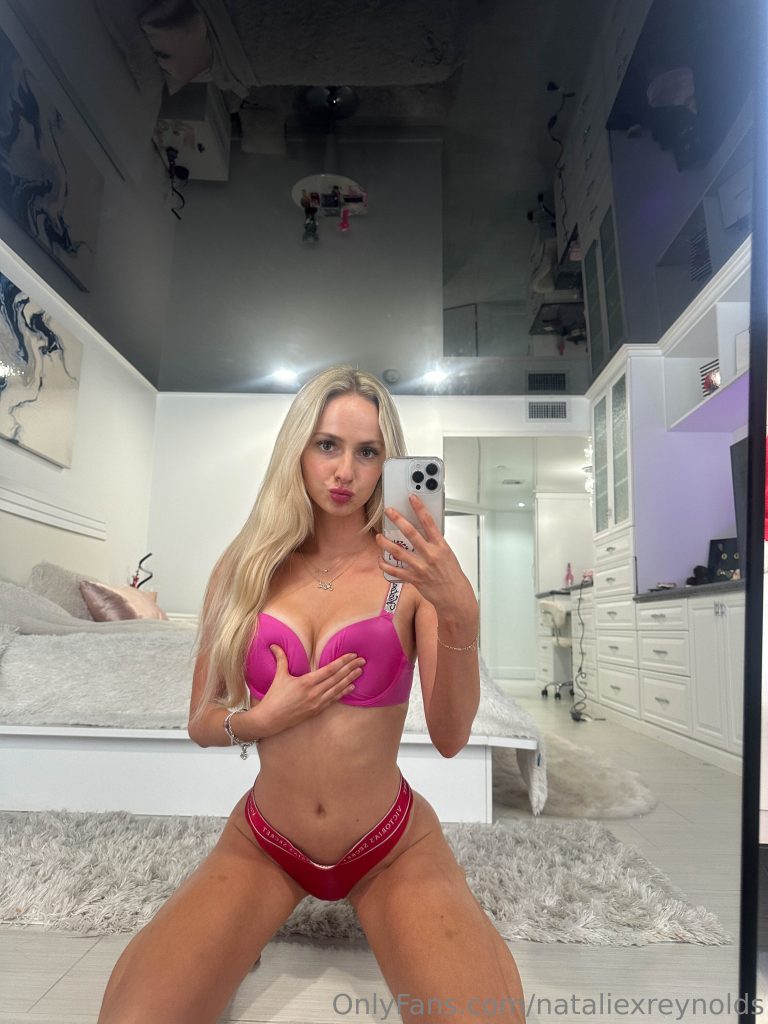 Natalie Reynolds - Image 330