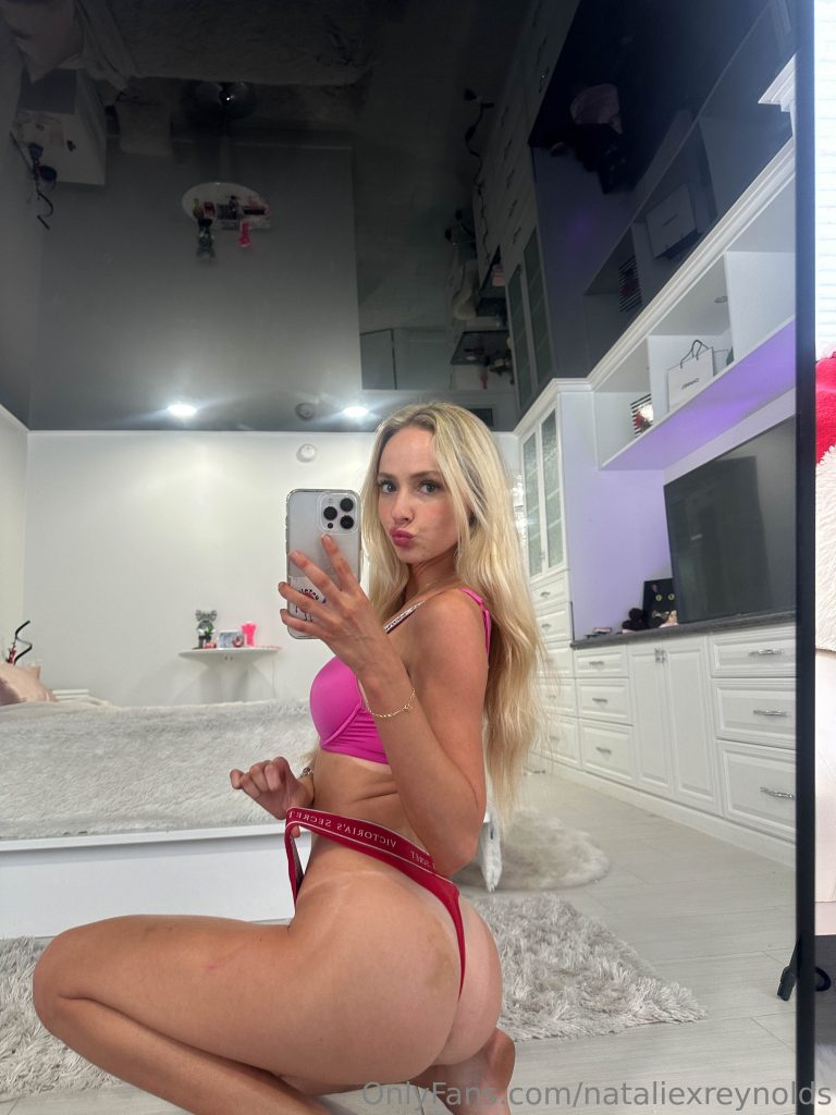 Natalie Reynolds - Image 338