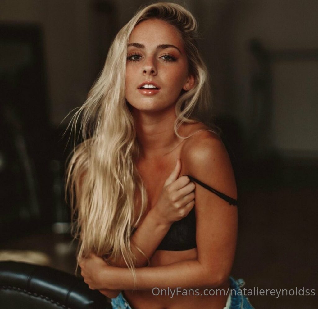 Natalie Reynolds - Image 386