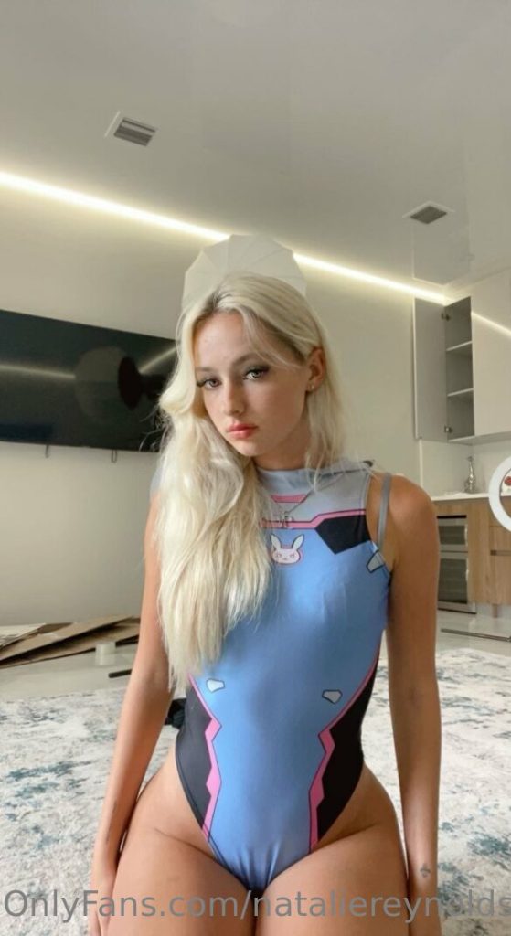 Natalie Reynolds - Image 389