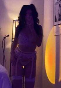 Andrea Botez