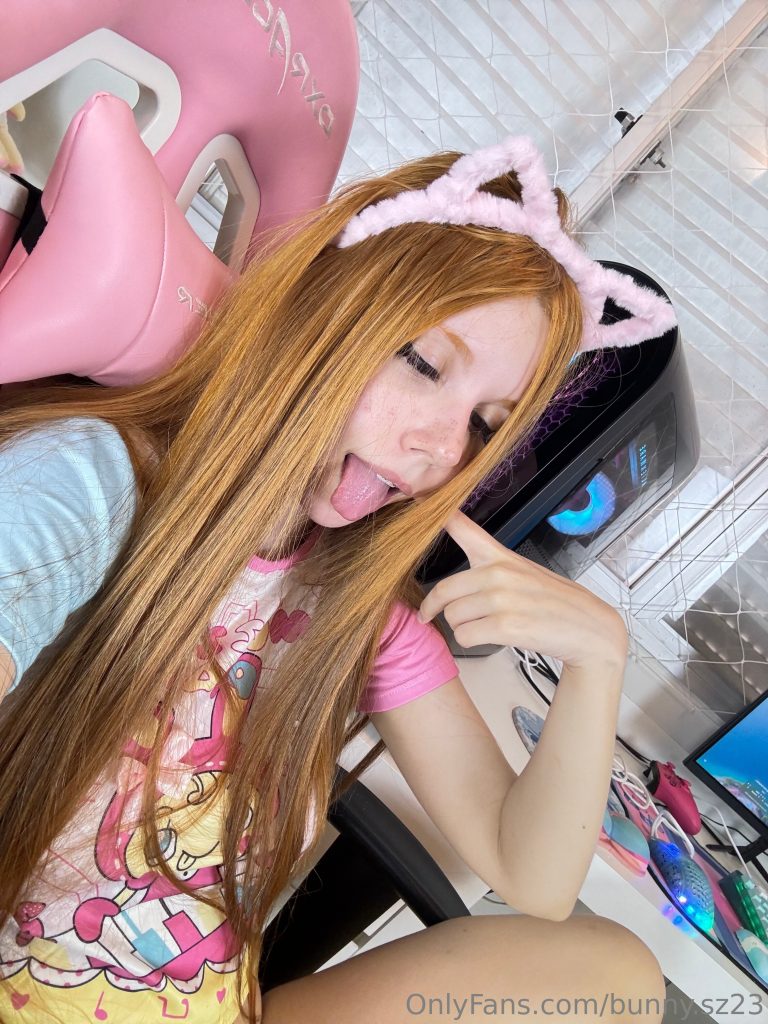 Mel Whitte - 🌑 Void.to Void Reborn 🌑 X