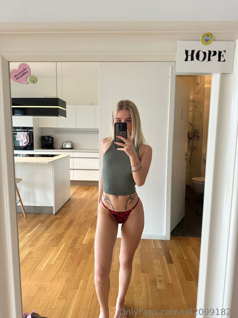 Mona Marie - 🌑 Void.to Void Reborn 🌑 X