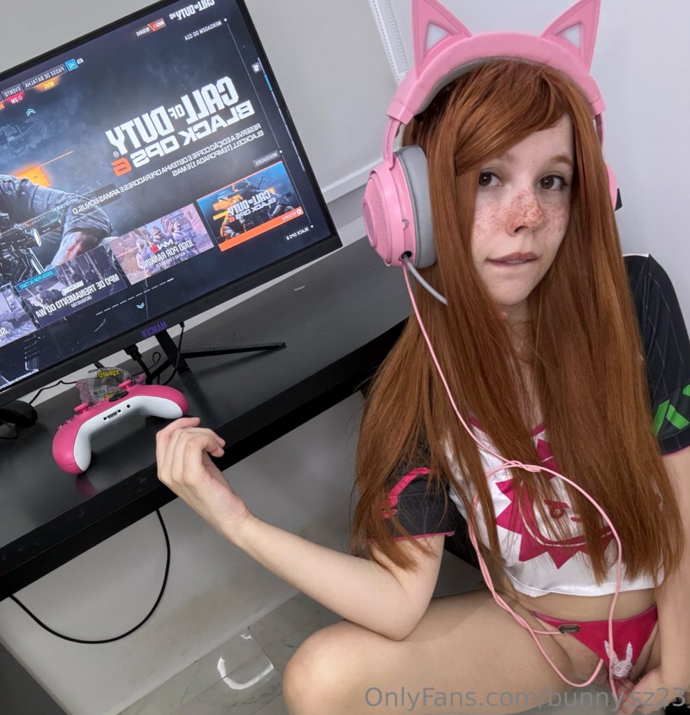 Mel Whitte - 🌑 Void.to Void Reborn 🌑 X