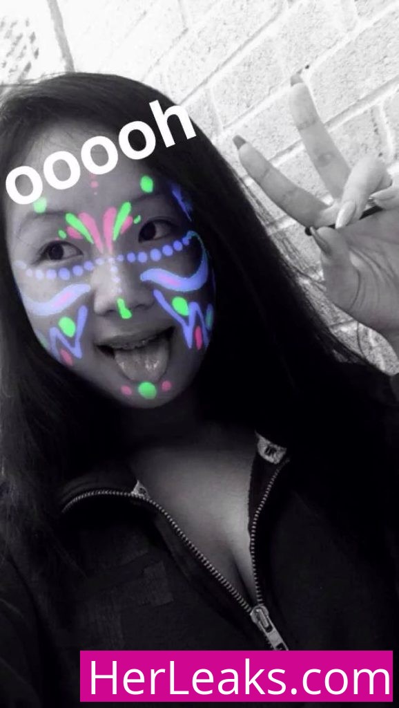 Selena Tran - Image 403