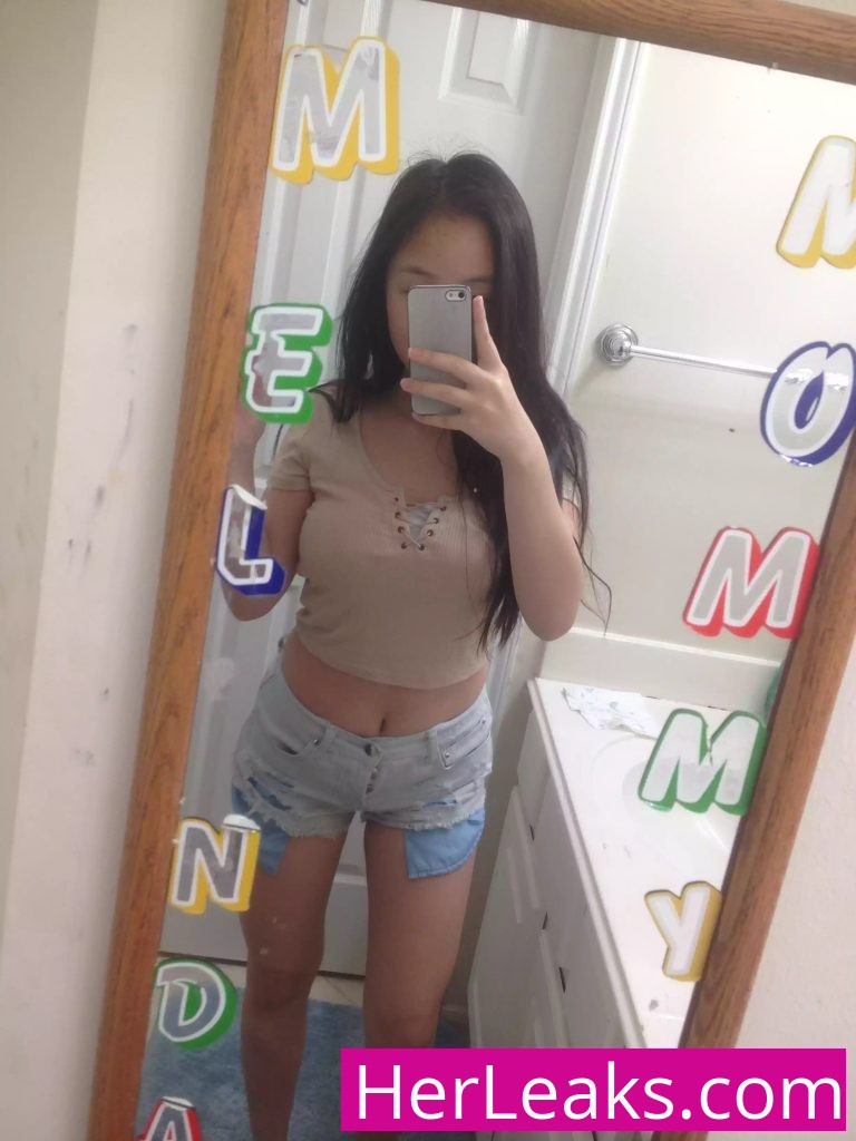 Selena Tran - Image 413