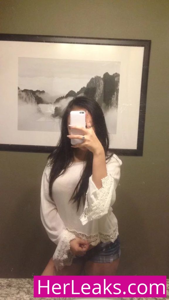 Selena Tran - Image 428