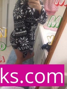 Selena Tran - Image 116