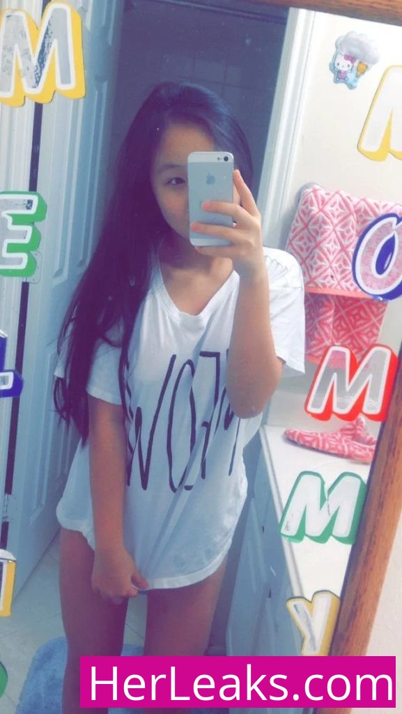 Selena Tran - Image 431