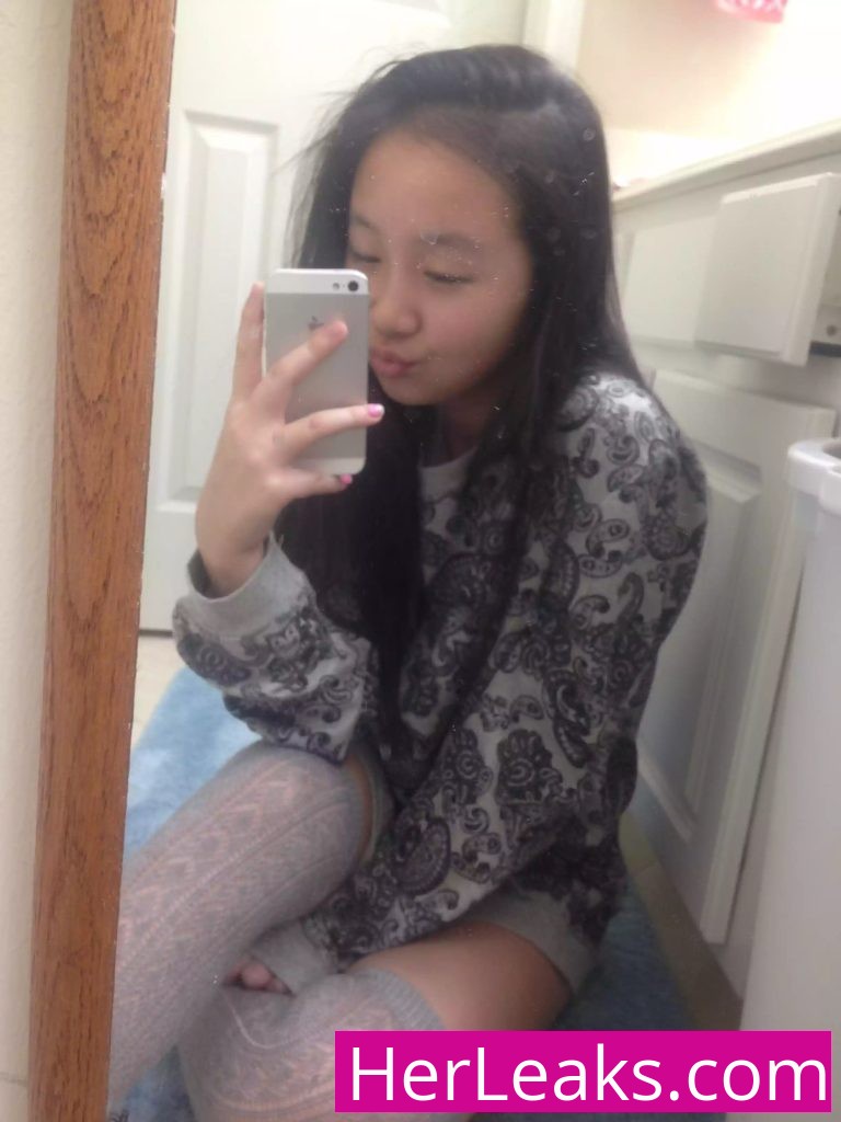 Selena Tran - Image 450