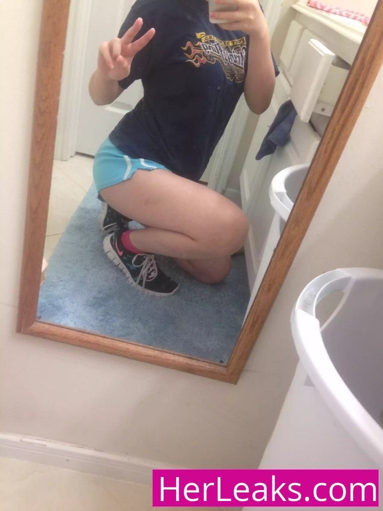 Selena Tran - Image 471