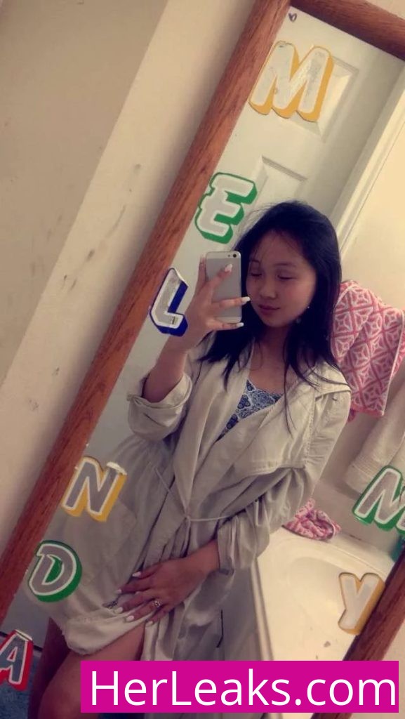 Selena Tran - Image 483