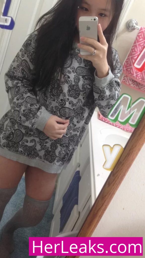 Selena Tran - Image 506