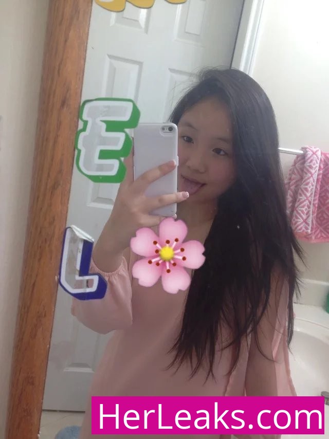 Selena Tran - Image 509