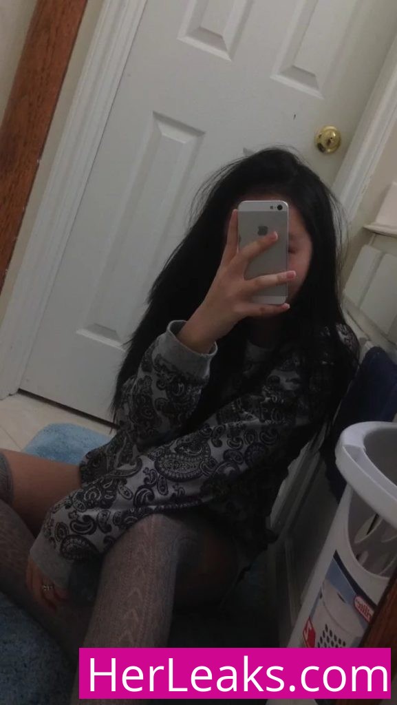 Selena Tran - Image 510