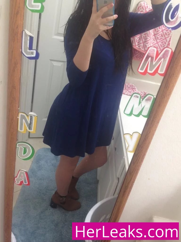 Selena Tran - Image 516