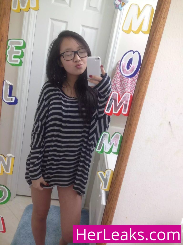 Selena Tran - Image 517