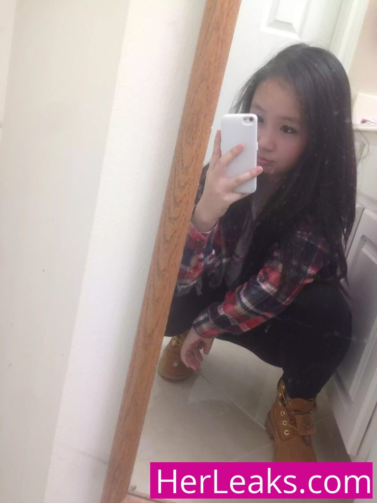 Selena Tran - Image 523