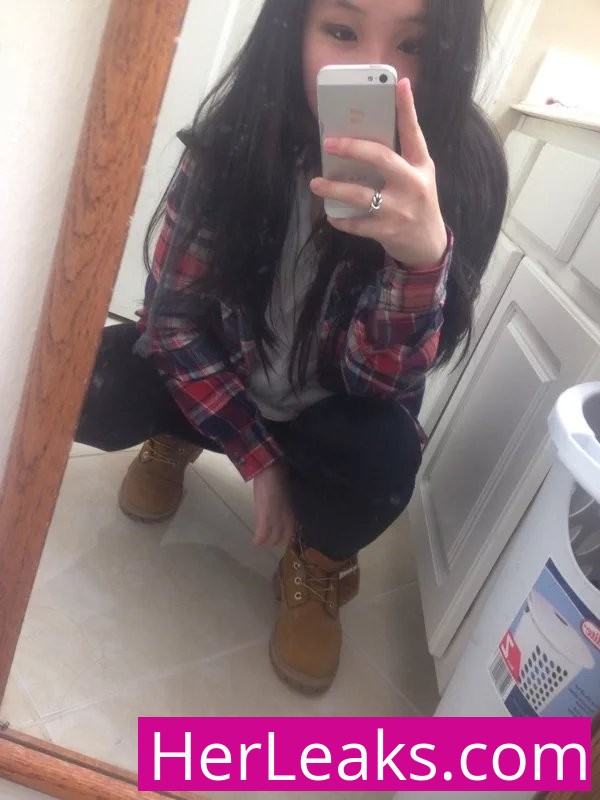 Selena Tran - Image 527