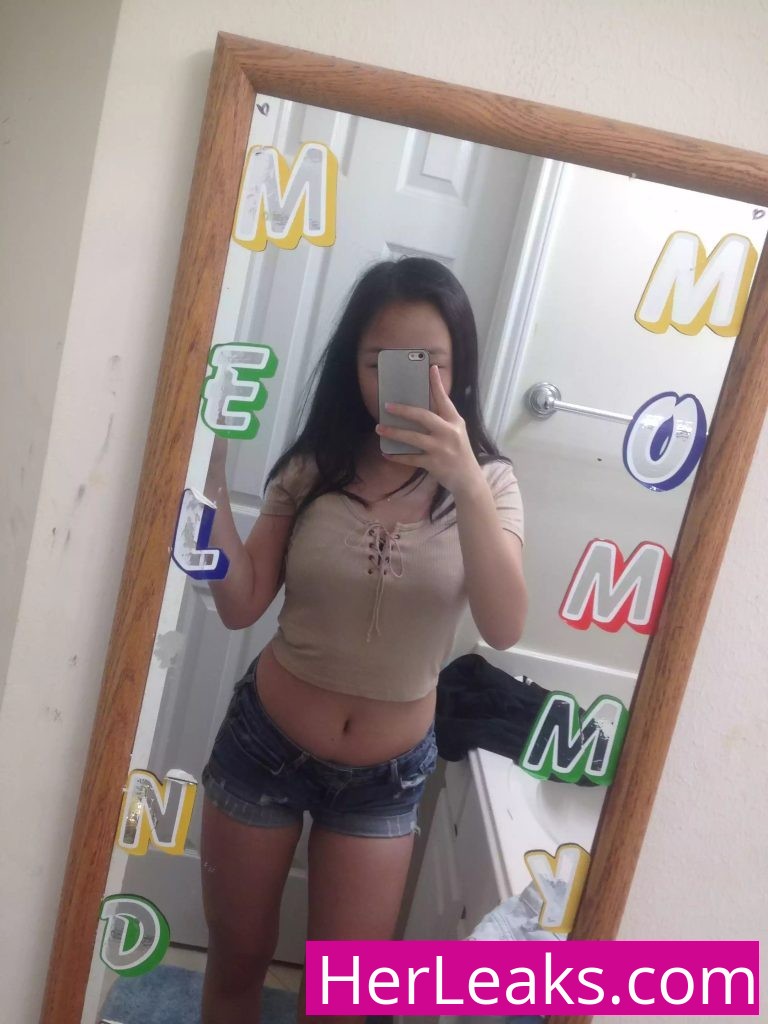 Selena Tran - Image 533