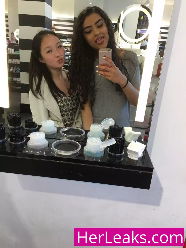 Selena Tran - Image 549