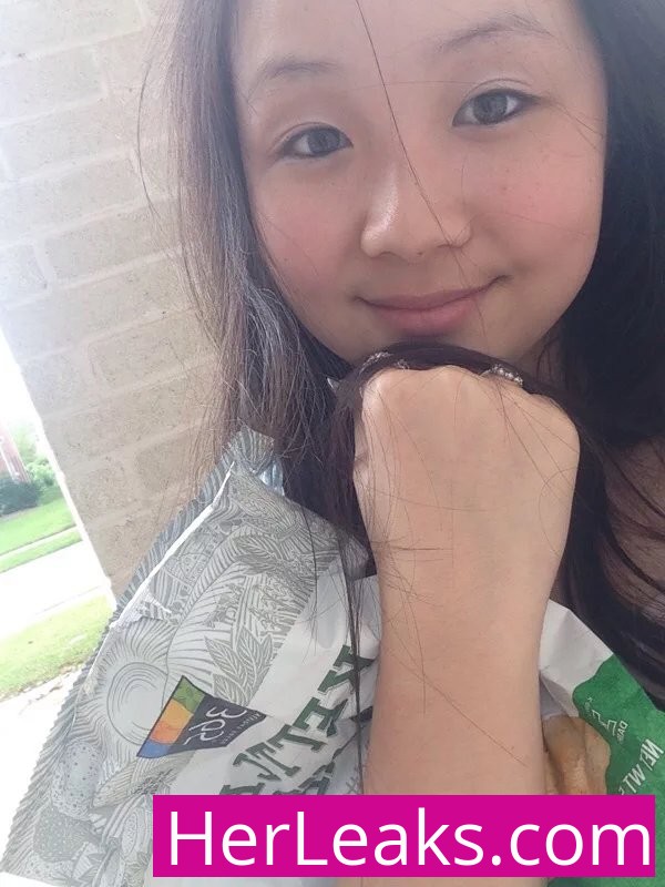 Selena Tran - Image 569