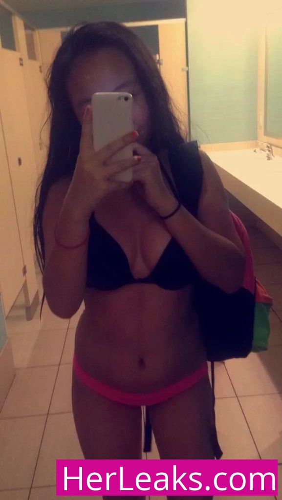 Selena Tran - Image 571