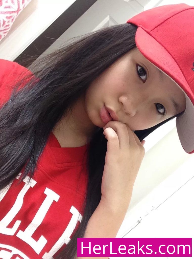 Selena Tran - Image 575