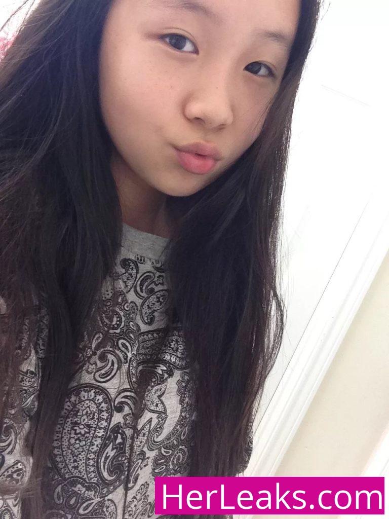 Selena Tran - Image 580