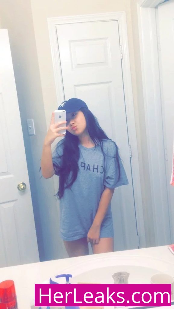 Selena Tran - Image 619