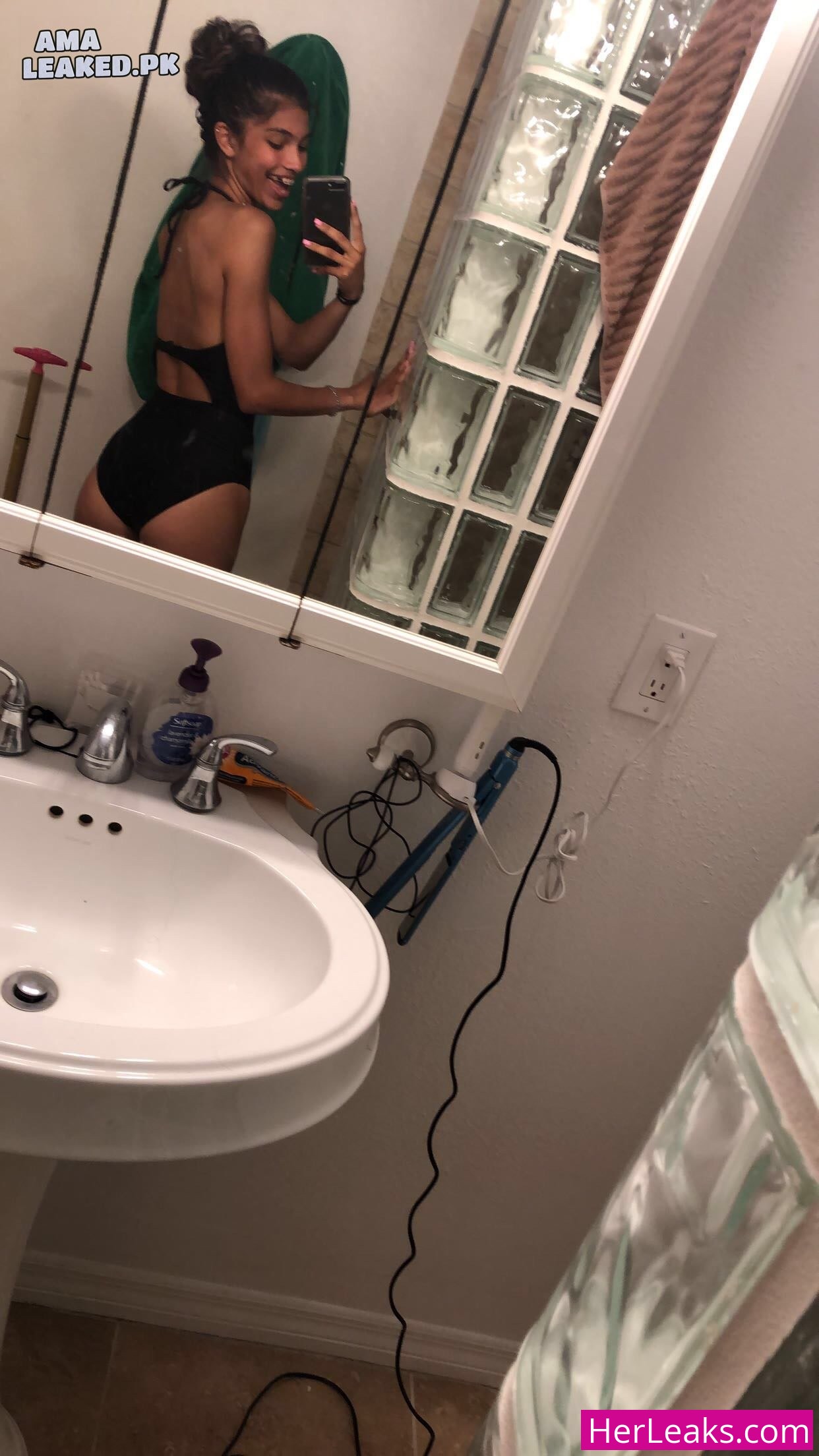 Kenzie Hayes - Image 4