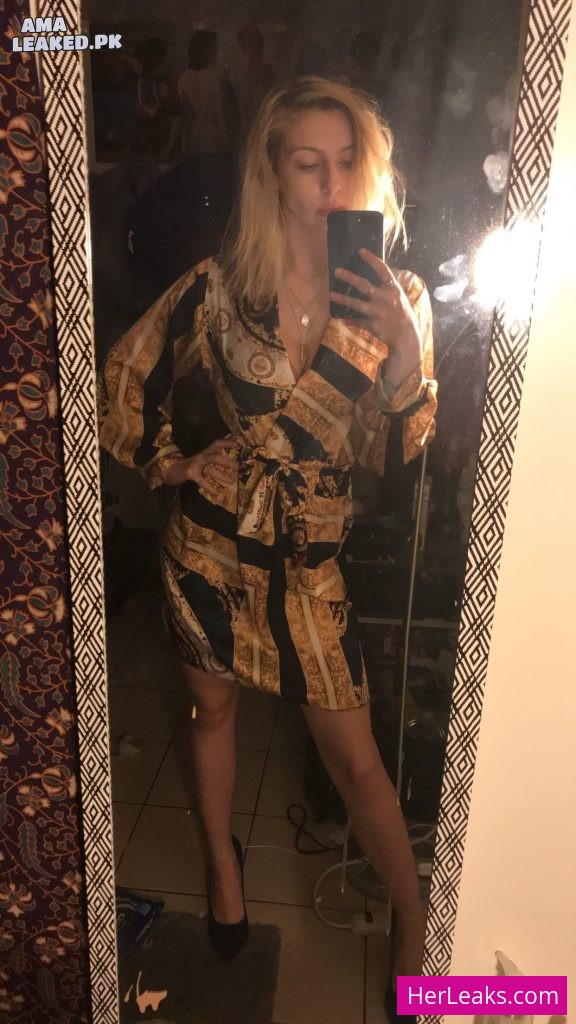 Alizee Mathieu - Image 107