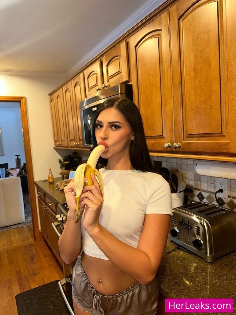 Kassie Lee - Image 12