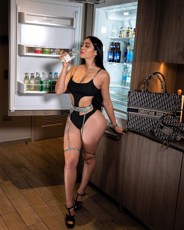 Jailyne Ojeda - Image 179