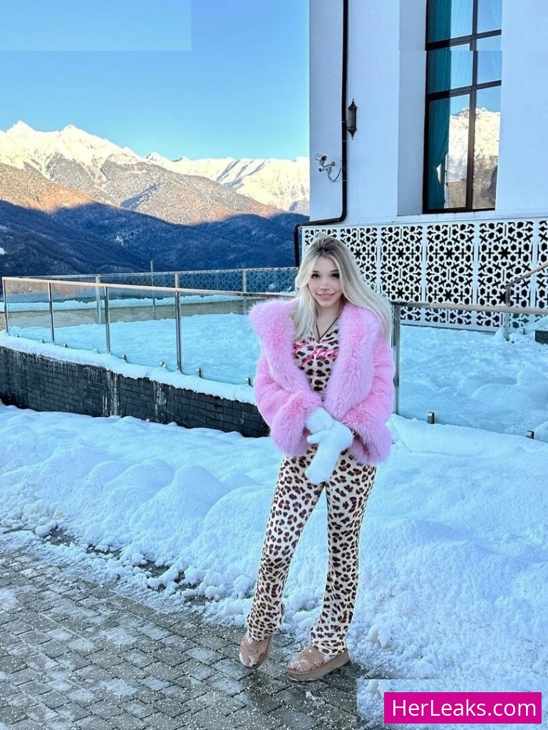 Alice Delish - Image 286