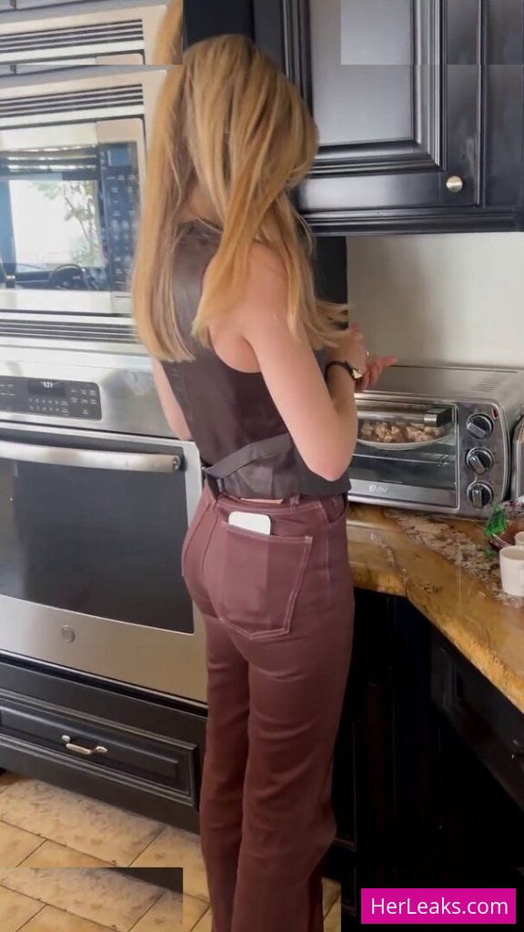 Anna Cramling - Image 10