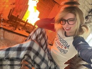 Belle Delphine - Image 424