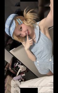 Belle Delphine - Image 405