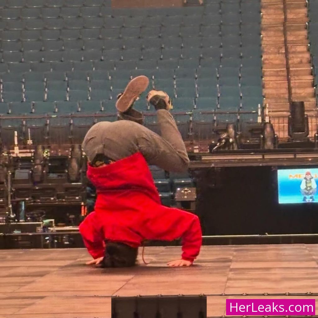 Billie Eilish - Image 147