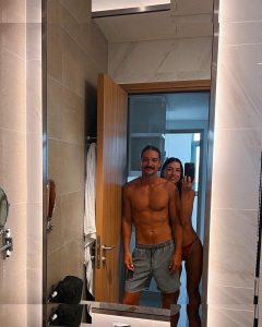 Elayna Carausu - Image 185