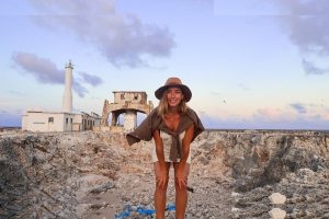 Elayna Carausu - Image 156