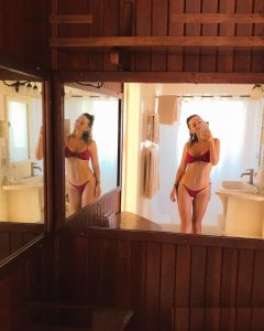 Elayna Carausu - Image 150