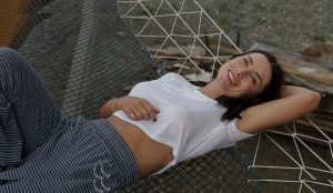 Elayna Carausu - Image 110