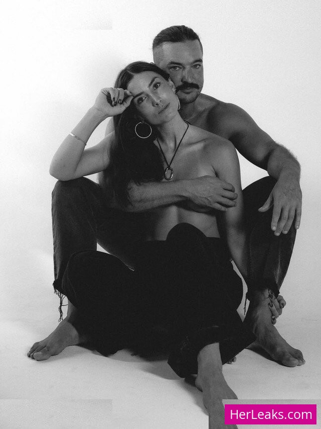 Elayna Carausu - Image 53