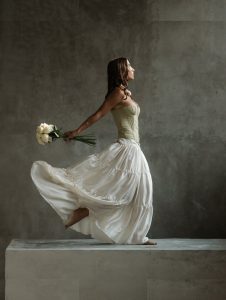 Elayna Carausu - Image 102