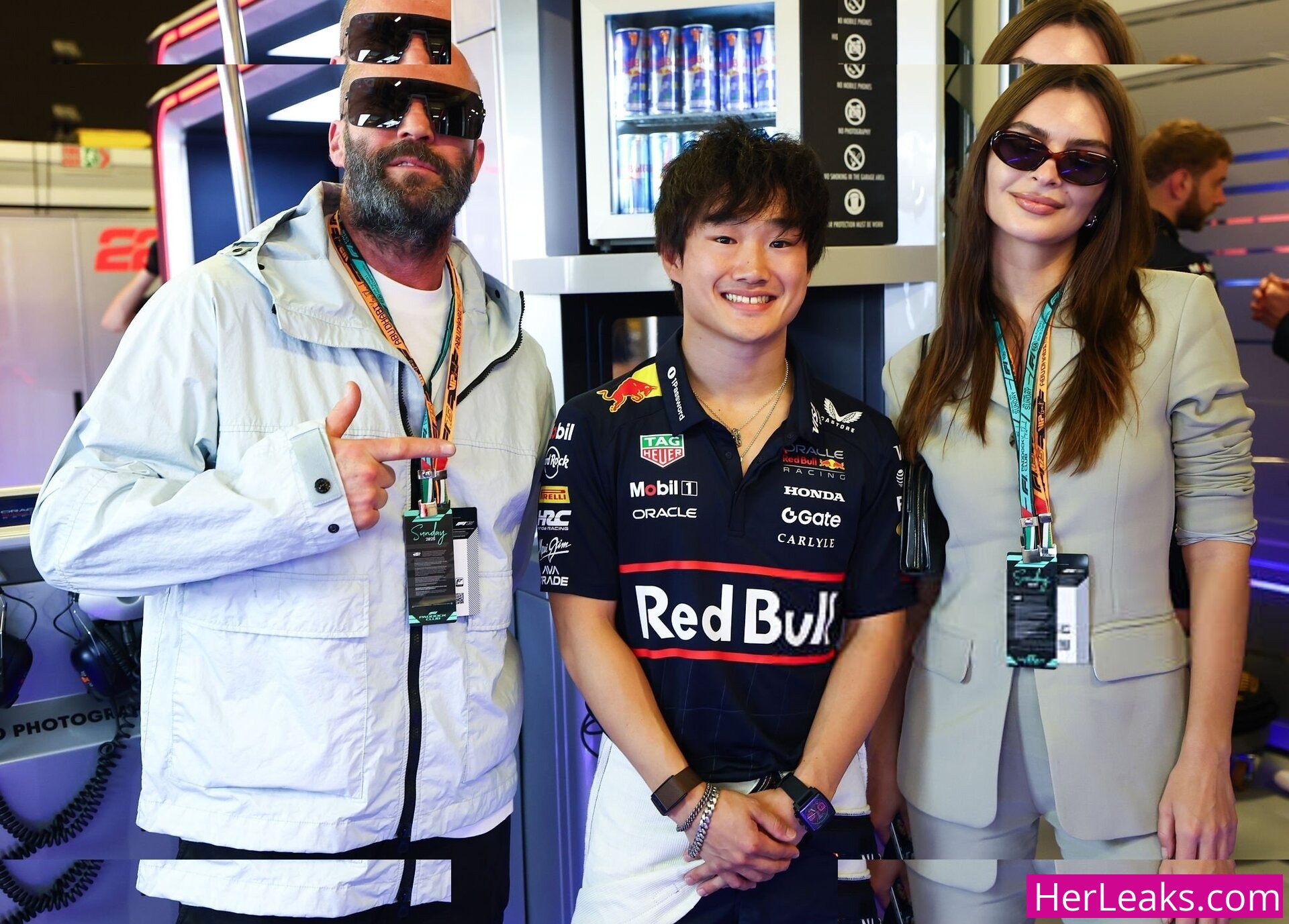 Emily Ratajkowski - Image 107