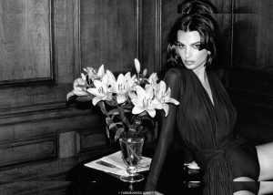 Emily Ratajkowski - Image 565