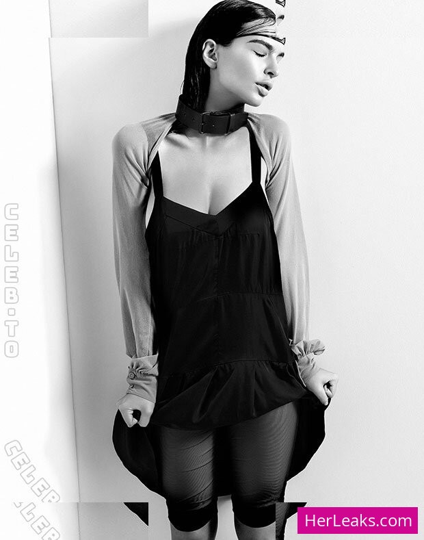 Emily Ratajkowski - Image 238