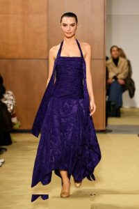 Emily Ratajkowski - Image 421