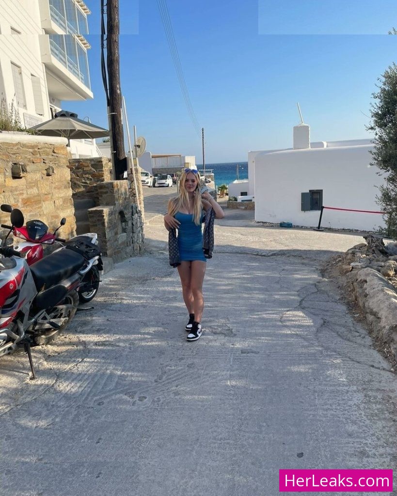 Gabriella Davies - Image 219